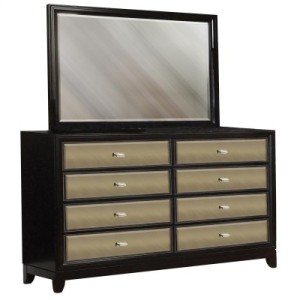 Nia Dresser (with mirror)